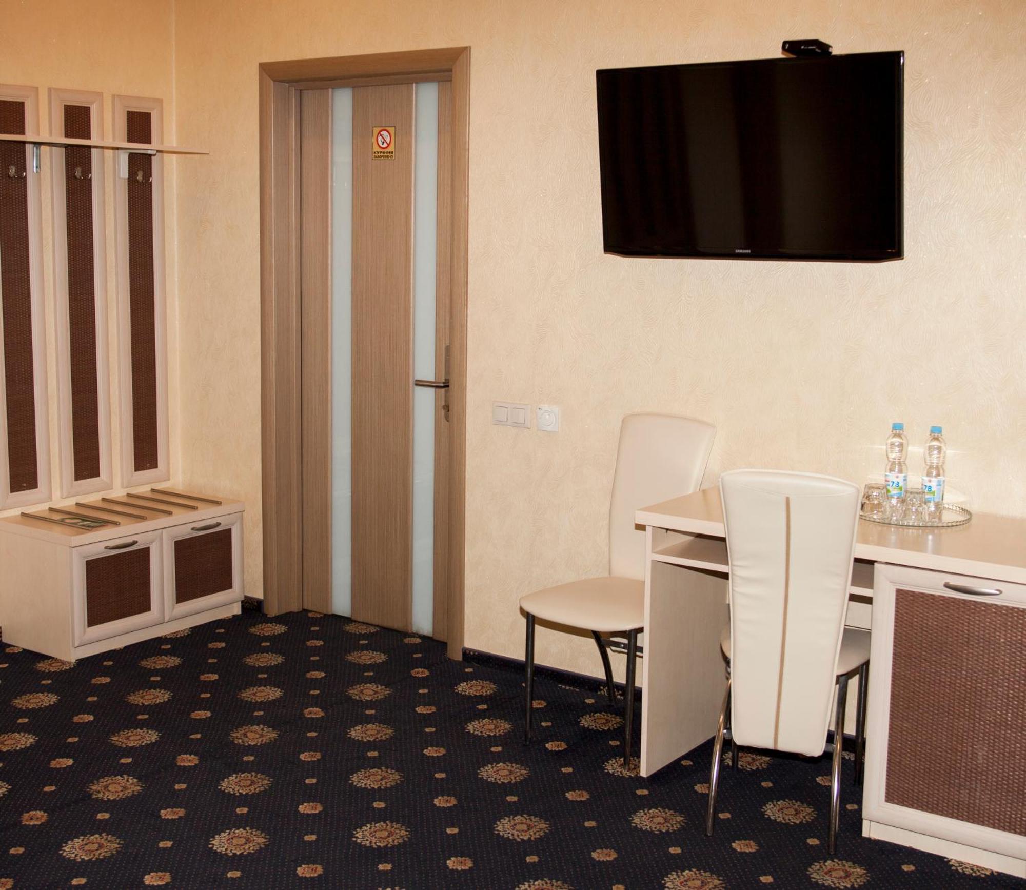 Gonchar Hotel Kiev Dış mekan fotoğraf