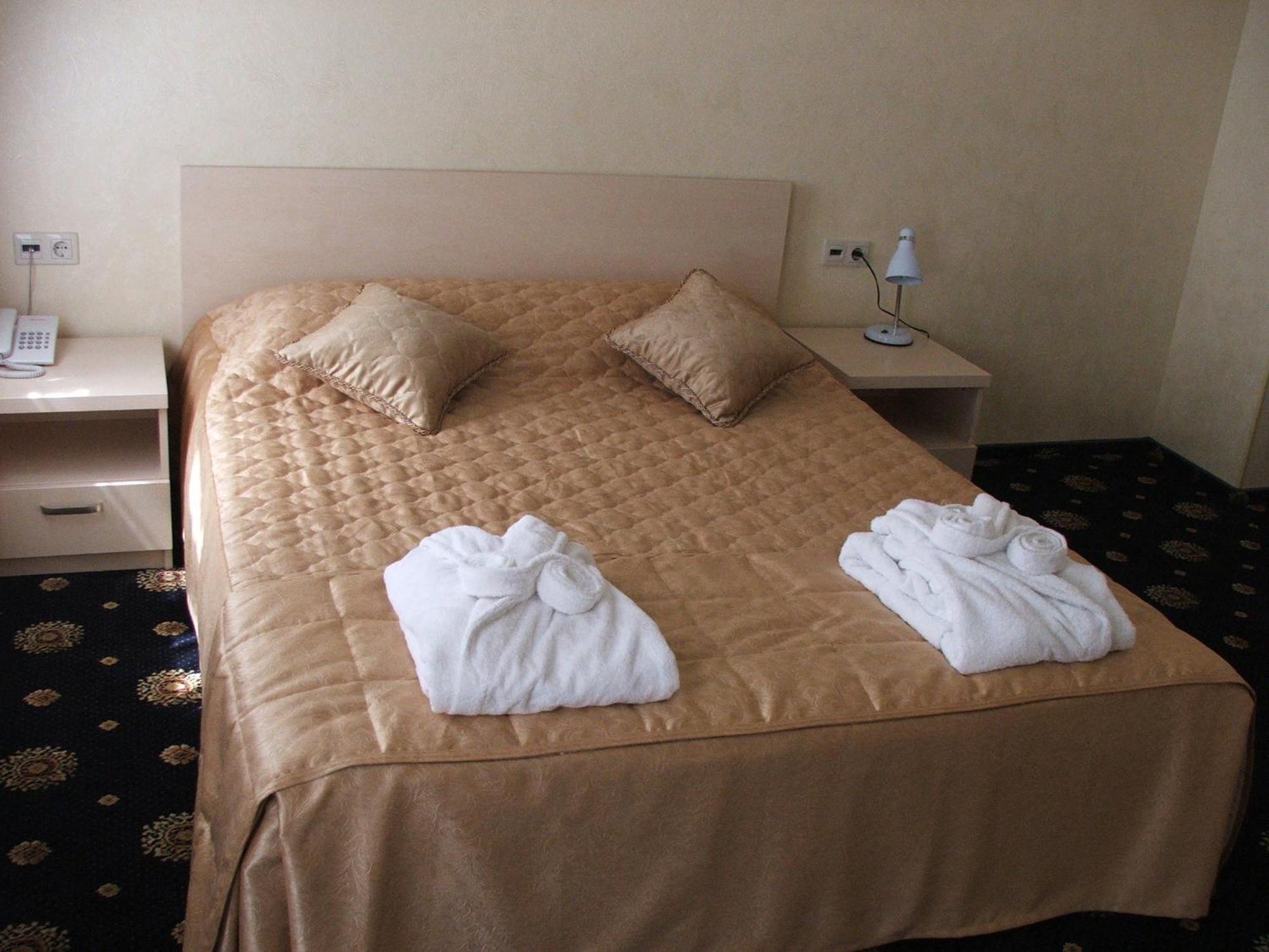 Gonchar Hotel Kiev Dış mekan fotoğraf