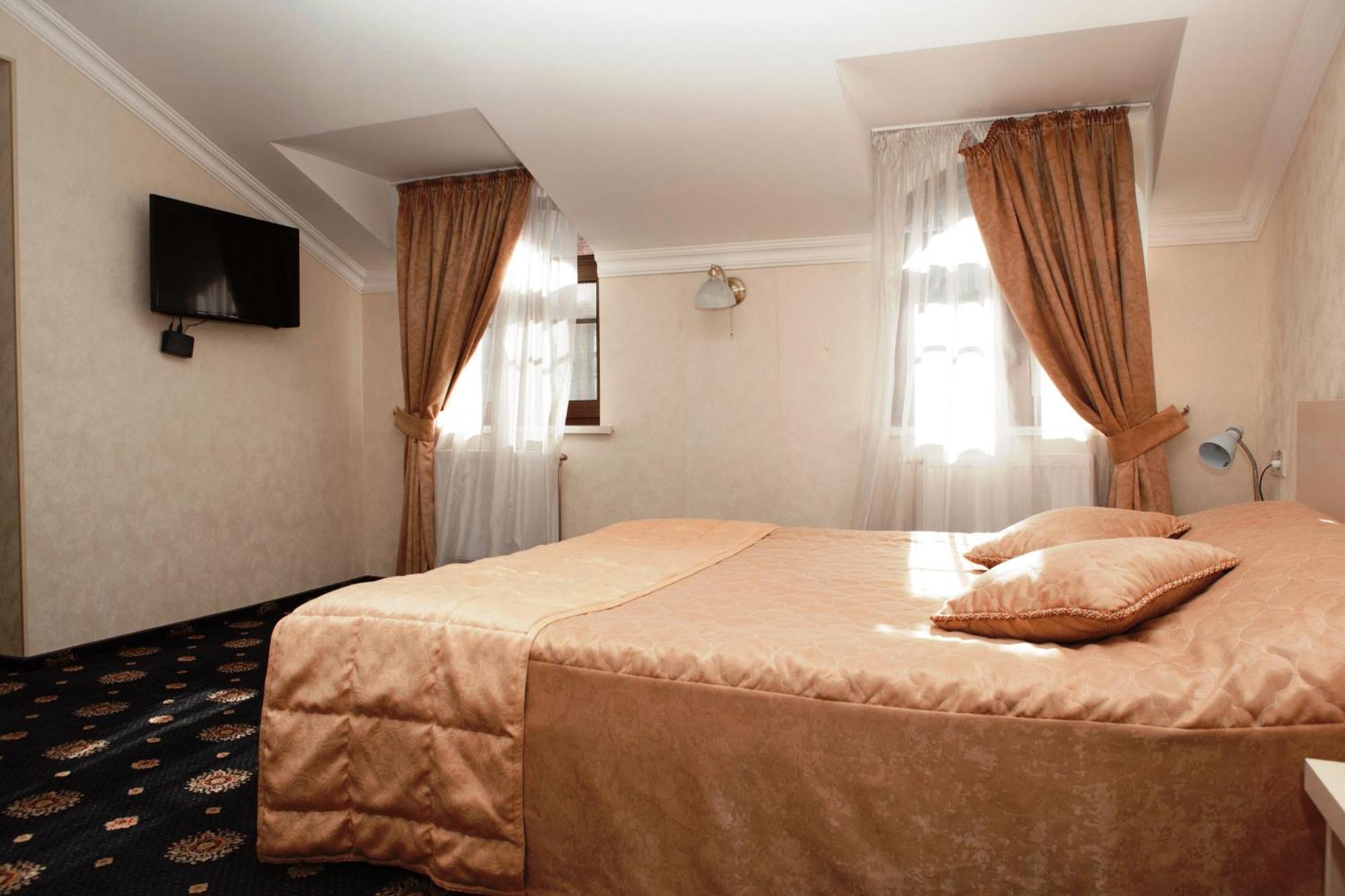 Gonchar Hotel Kiev Oda fotoğraf