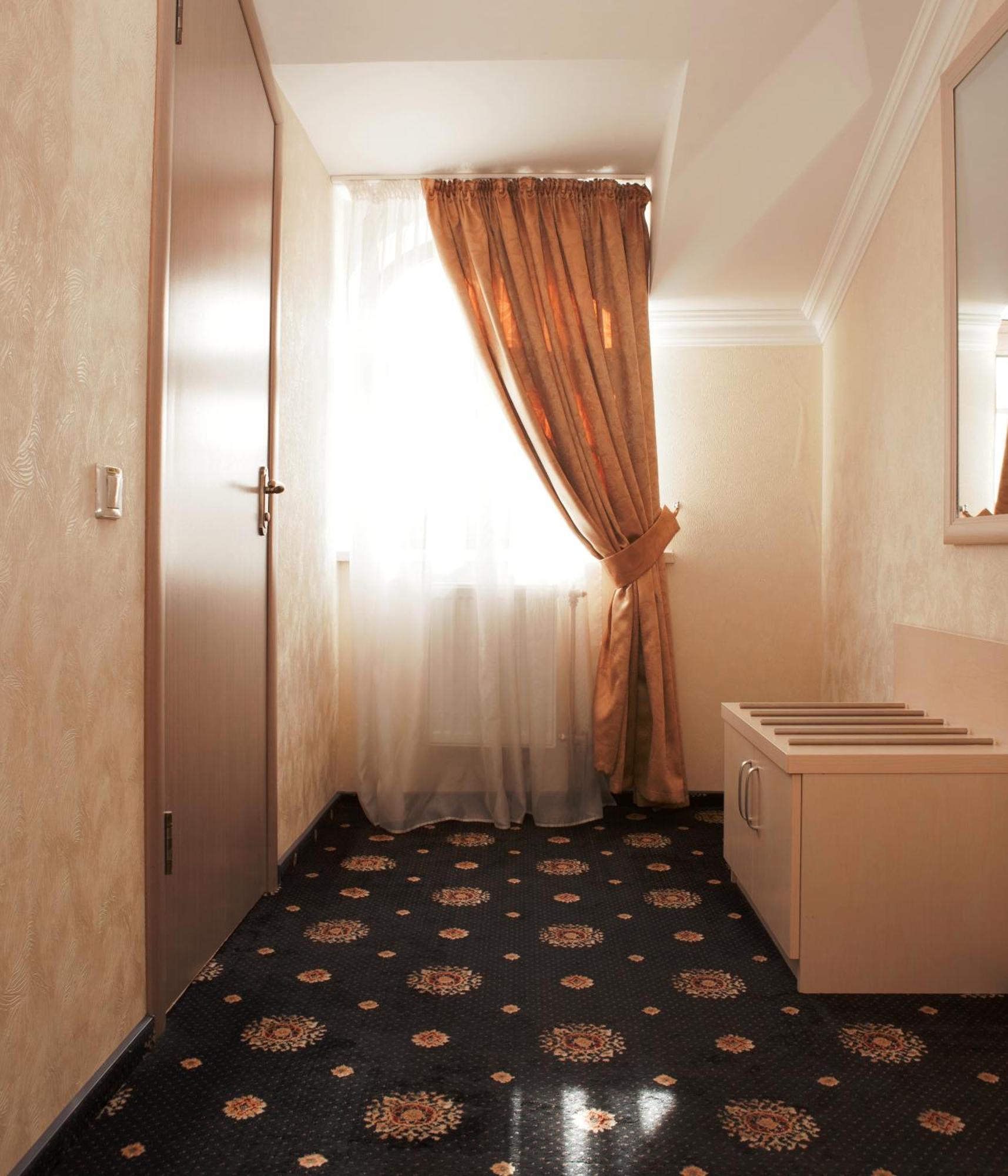 Gonchar Hotel Kiev Oda fotoğraf