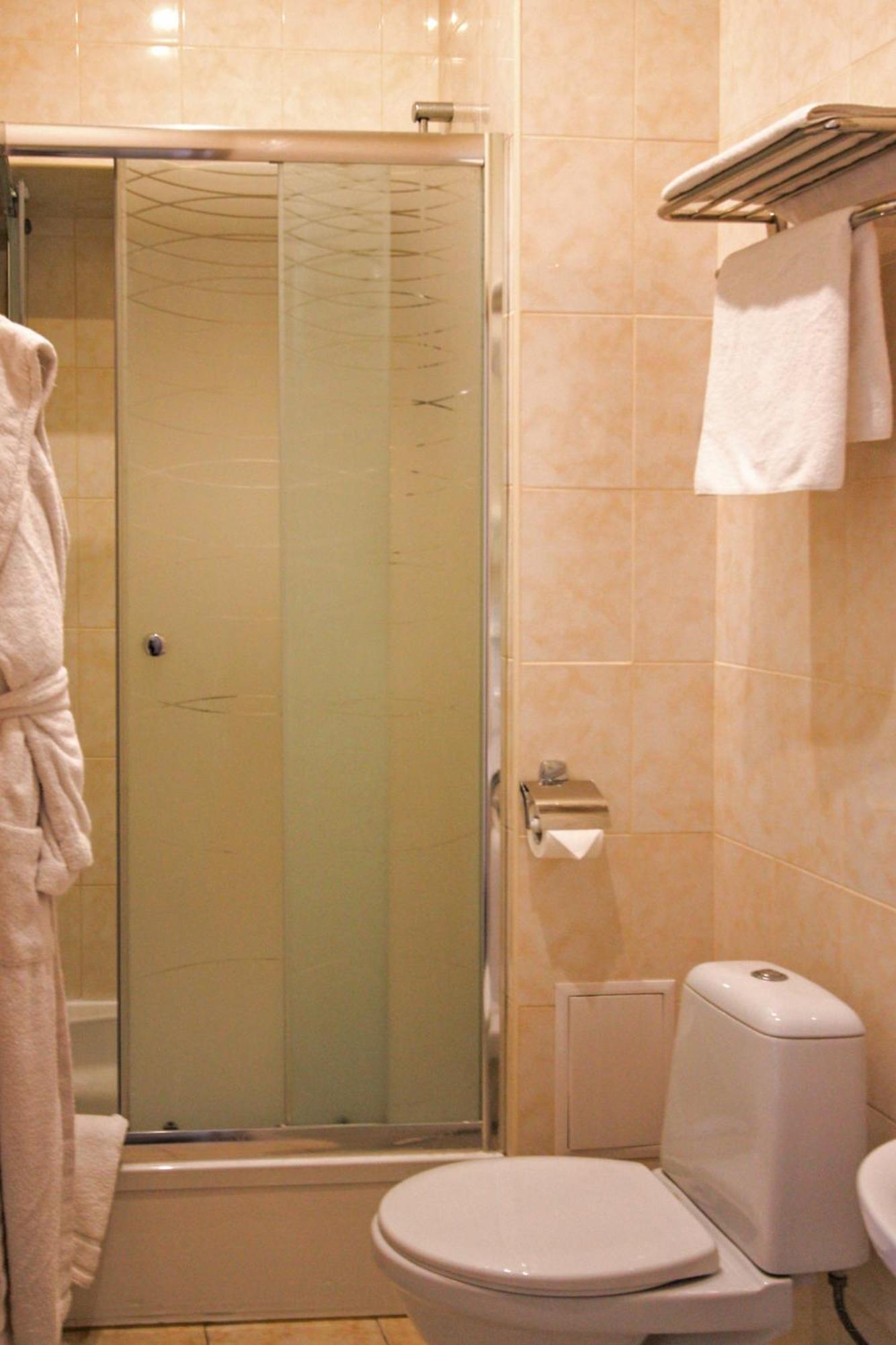 Gonchar Hotel Kiev Oda fotoğraf