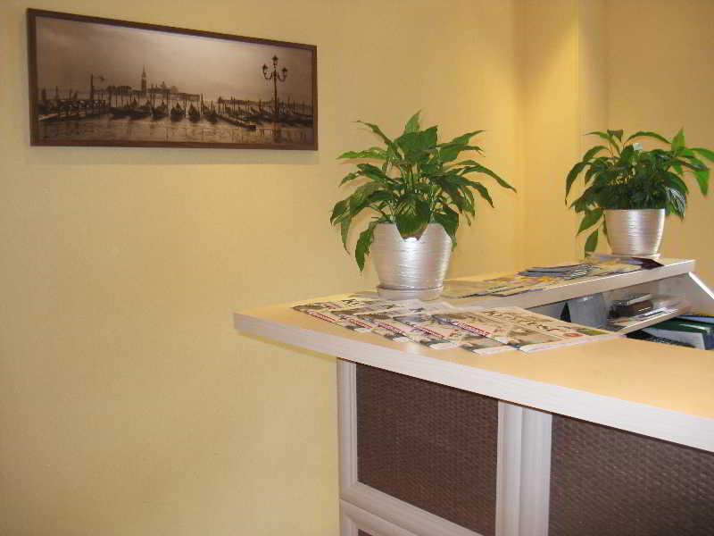 Gonchar Hotel Kiev Dış mekan fotoğraf