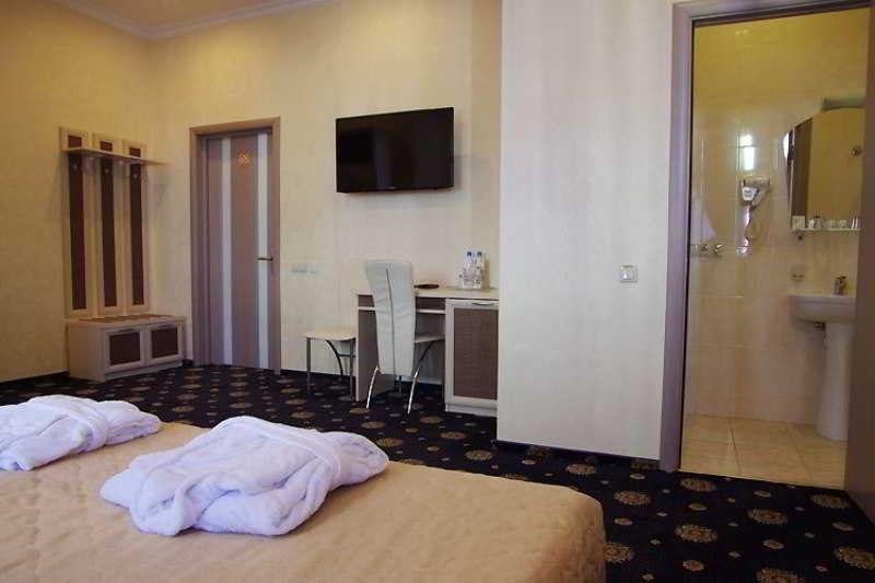 Gonchar Hotel Kiev Dış mekan fotoğraf